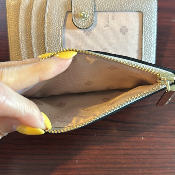 Kate Spade Wallet - Picture 4 of 7